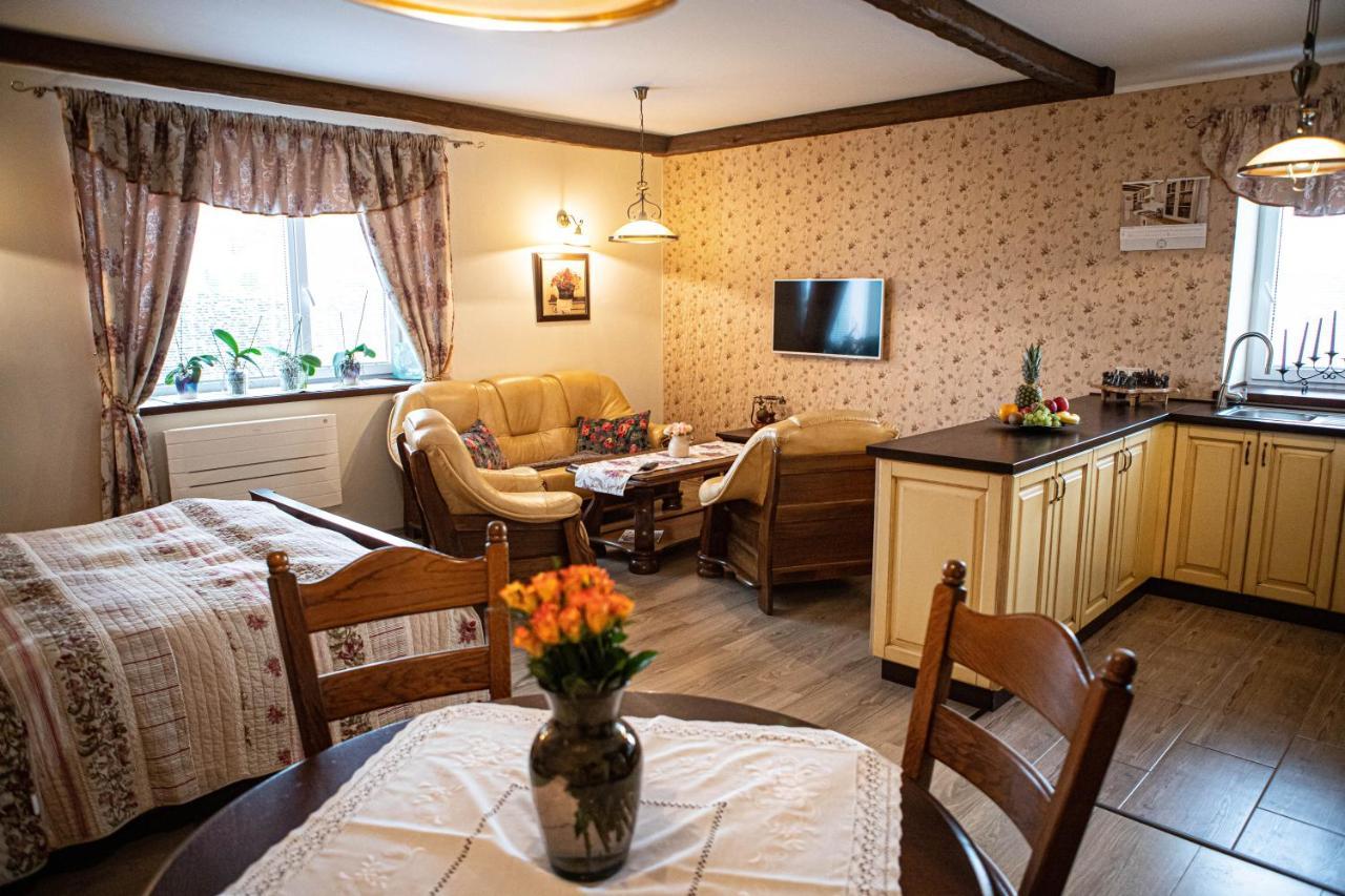 Kalvin Restaurant & Pension Rastislavice المظهر الخارجي الصورة