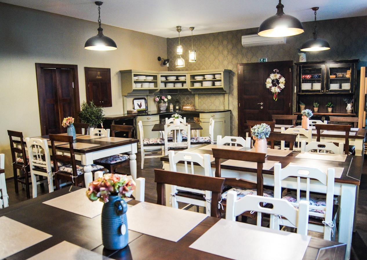 Kalvin Restaurant & Pension Rastislavice المظهر الخارجي الصورة