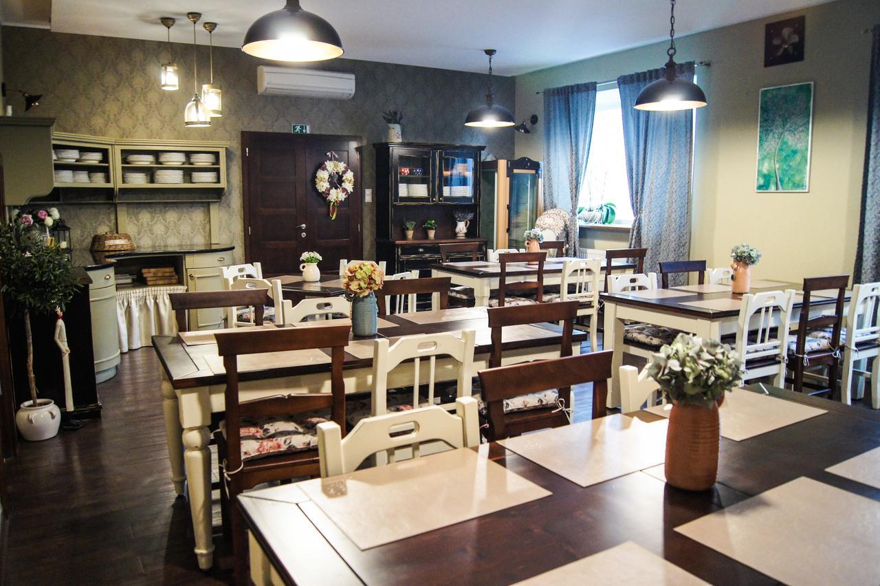 Kalvin Restaurant & Pension Rastislavice المظهر الخارجي الصورة